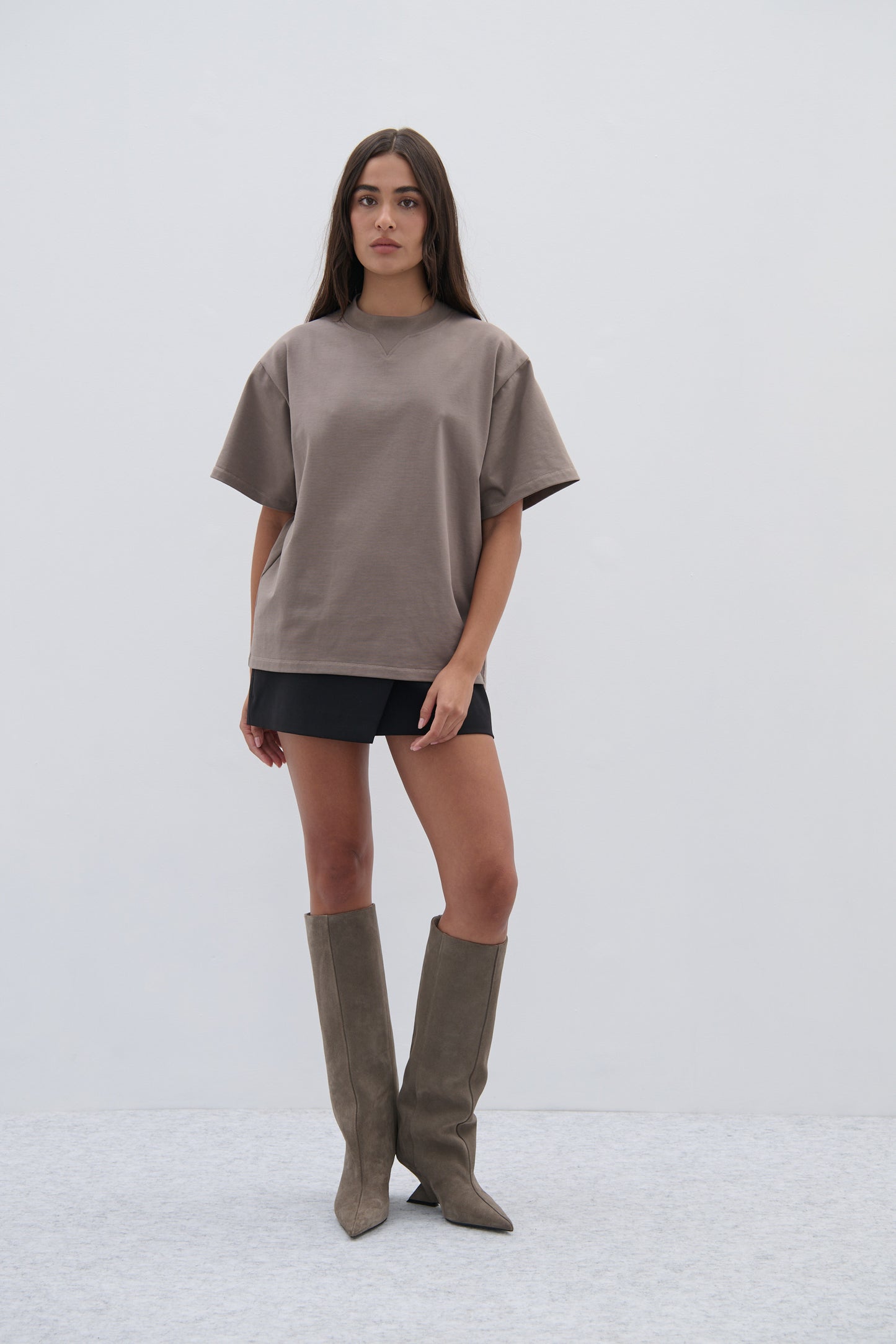 EARLY TEE