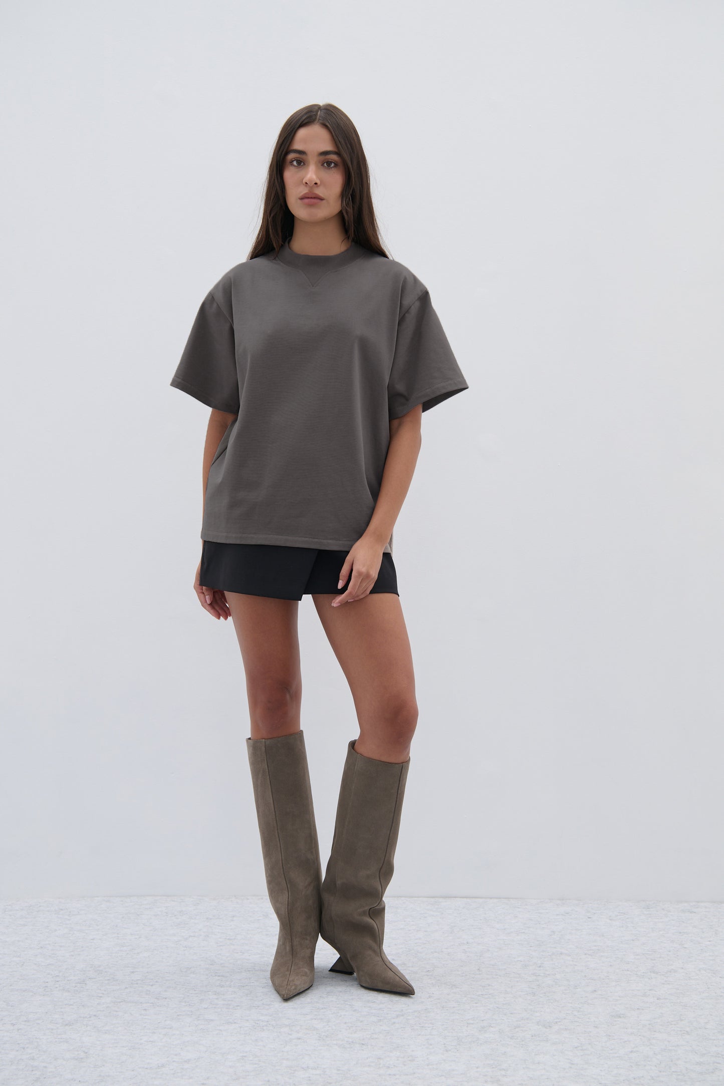 EARLY TEE