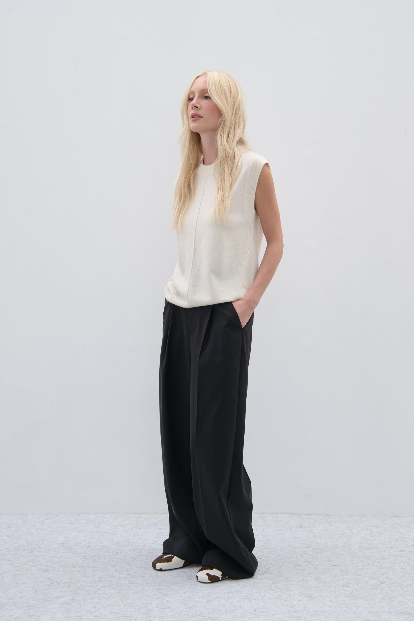 EASY VEST