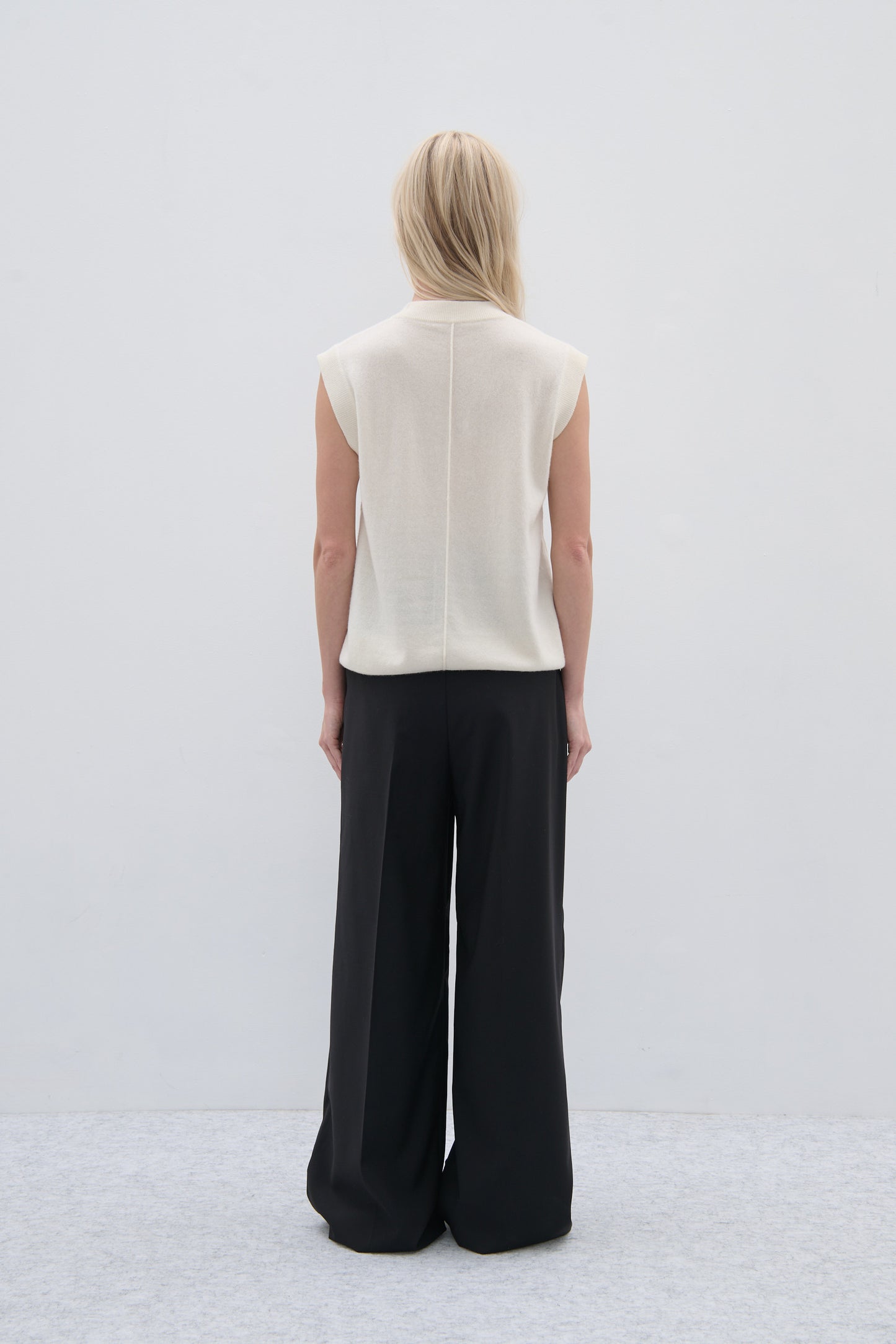 EASY VEST