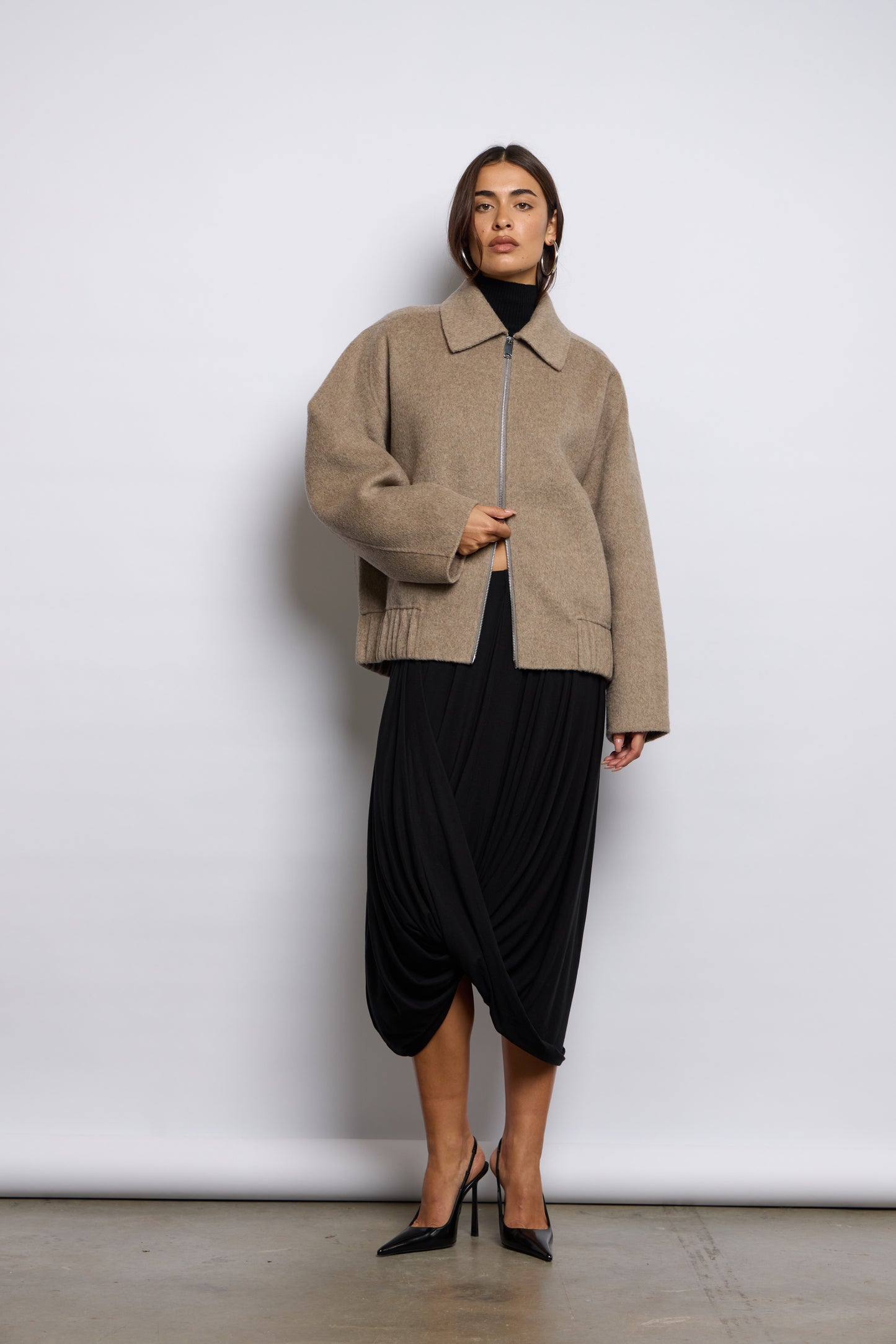 GLO BOMBER
