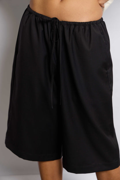 JUNE SHORT | BLACK