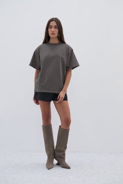 EARLY TEE